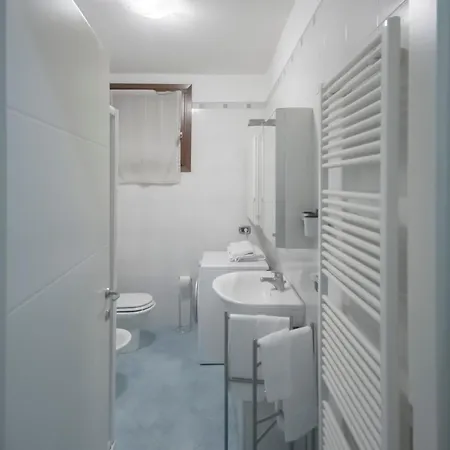 Appartement Fare Bnb- La Chicca Di Emilio